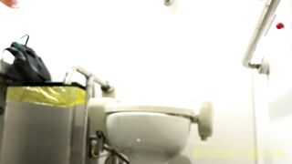 1人で18分!!【個人撮影】20代後半の変態人妻登場!!全裸になって→立ちバック→非日常トイレオナで絶頂!!★～商業施設トイレ～ jav jvip