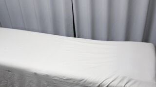 小柄巨乳JK患者の真っ赤な吸盤の跡を残しながらブルブル揺さぶる運動負荷試験と心電図検査を盗撮 jav jvip (2)