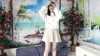 高身長のイケメン彼氏がいるハーフ系美女の『えまちゃん』のTバックがやたらとエロ過ぎる jav jvip