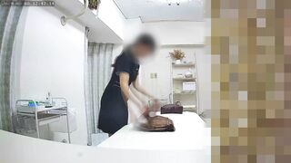 脱毛サロンのリアル映像❸。初めての脱毛、くすぐったさに身体をビクつかせながら必死に堪えてます jav jvip