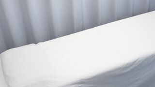 おっぱいがぷるぷる揺れるスタイルの良いガチJK患者さんの心電図検査 jav jvip