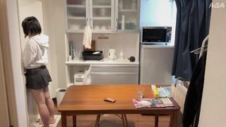 【叔父の変態孤独のグルメ★５１分】姪っ子ちゃんに食卓で悪戯〜意識朦朧で連続エビ跳ねイキ〜 jav jvip