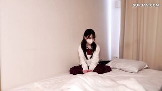 FC2PPV 4798037 ※在庫限り※身長138cm 経験0人 有名芸能一家出身タレント。 戸惑いを隠し切れない初めて見る大人チ〇ポ。禁則級の小さなカラダに過去最高額で実現した衝撃の大量中出 jav