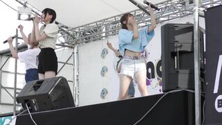 ビーチサイドの歌姫たち＃001：【4K動画】真夏のステージでへそ出しJUMP jav jvip ipcam