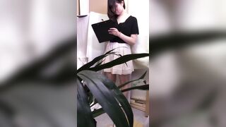 乳首がチラっとお姉さん　クリクリぽっちが丸見えですよ jav jvip