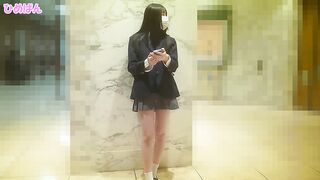 スレンダーな敏感J◯が電車の中で秒で潮吹きｗローターで2回絶頂からの正常位＆バックで生中出しｗ jav jvip