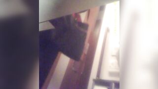 お洒落な洋風レストランの共用便所にカメラ☆美人ばかりです jav jvip ipcam