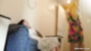 FC2PPV 4802916 【素人個撮】急浮上した”核心的”映像！！最暗部に決死潜入！！秘密の室内で大物タレントやアナウンサーが jav