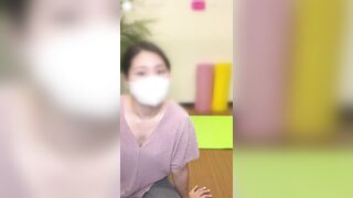 [配信胸ちらハプニング26]ヨガインストラクター個販アクセのデザイナーさん胸チラ配信 jav jvip