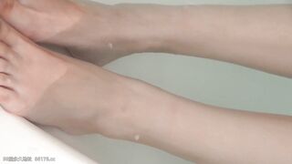 【無】 表参道で見つけたスレンダー美女の極小まんこに巨根をねじ込み膣奥射精 jav jvip (1)