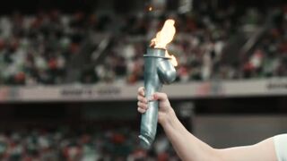 パリで開催されるセックスオリンピックの、前代未聞の奇​​想天外なプロモーションビデオ！股間が開いたパンツを履いた選手たちが、狂気の競技に挑 ipcam