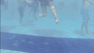 水中水着追跡！vol.09-17（潜ると遭遇ブラ尻アン1）【YMUW-1010】 jav jvip ipcam 5 (1)