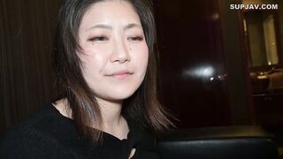 FC2PPV 4809533 150センチ低身長美乳ギャルに懇願！ローションびちょびちょYシャツにして乳首いじったら恍惚の表情…。最後はずっぽり中出し決めました jav