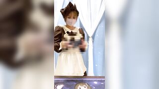 【メイドパンチラ逆さ撮り】新人の子③＝カレンちゃんの純白day1.2【コンカフェローアングル】 jav jvip