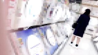 ガッツリ食い込みの美人妻 vs 最多出演の協力者と覗き込む同業者【禁断の逆さ撮り】Vol.73 jav jvip ipcam voyeur jp