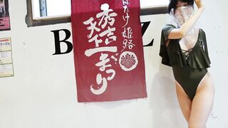 JDダンス部練習で胸チラ頻発！隠そうとする仕草も可愛らしい voyeur jp (2)