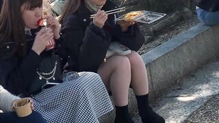 【Full HD】妄想vol.195「食事の時は自然にM字チラ…」 voyeur jp