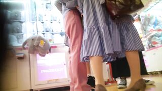 【お洒落な韓国系ファッション】超ミニスカの中で食い込むショーパンとドット柄のハミ生パン voyeur jp