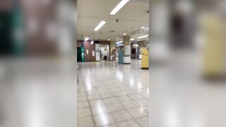 JD盗撮日記9　初登場！！超激カワスタイル抜群の現役美脚JDを電車内とトイレ内で盗撮【※完全主観23分超撮影】 voyeur jp