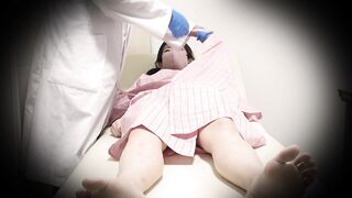 美巨乳パイパン女子子宮頸がんセクハラ検査膣穴を開き電マで絶頂健康診断の実態⑱後編 voyeur jp