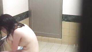 合宿おっぱいバレーの施設の風呂, 個室ナイトプール貸し切りJD盗撮　開放感にひたる3人組にセンズリ男乱入事件, 覗ける女風呂 vol.010 voyeur jp 2 (7)