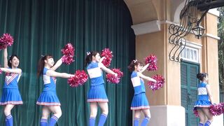 テーマパークでの超有名 Dチアダンスチーム演技～Ep1 voyeur jp