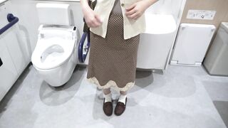 「きもっ変態ぢゃん!」Sっ気美女の罵りに大興奮♡【パンツ買取】 jav jvip