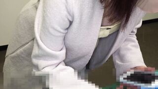 某営業所4名分収録。美人妻3名に爆乳女子大生美乳丸見え【集荷客のパンチラ胸チラ】 voyeur jp