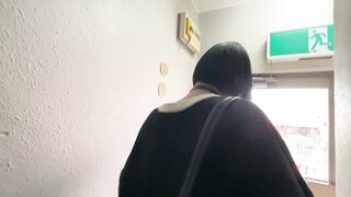 むっちむちのロリカワ爆尻かわい子ちゃんとお尻丸出し買い物デート ！真っ白でぶるんぶるんの尻肉を鬼接写 voyeur jp