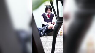発育途上娘 無邪気にパンティ見せてしまう voyeur jp