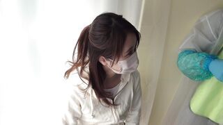 [ワクチン接種2名]ハミ出る乳首！ミニスカJDとリクスーOLのパンティーもチラ見え！ voyeur jp