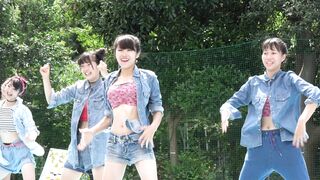 【A】002 -紐トラブル!白T は透けもめくれ上がりも voyeur jp