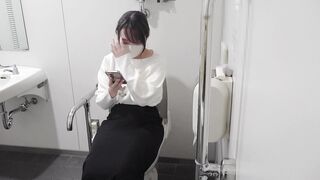 【vol.36】IQ120以上!の知的JDの超お宝!!公衆ト●レでのASMRオナニー voyeur jp