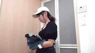 【民泊着替え】『最高級の爆乳』現る!!超奇跡のスタイル抜群お姉さんとハーフ顔美人お姉さん！合計2名♡204人目-205人目 voyeur jp