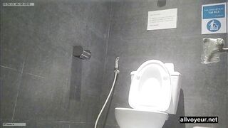 Vietnamese young girls pissing 1-3 ipcam 1