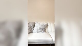 承認欲求で中出しセックスまで曝け出すプリ尻激カワ女子自撮りオナニー ＋特典★zipファイル jav jvip (4)