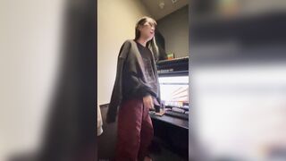 無　p活女子　カフェで中出し jav jvip