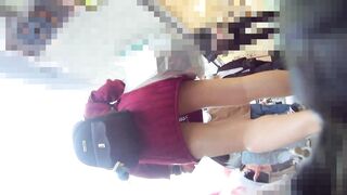 【竹●通り出張】その服で生パン! 究極のクソミニ美脚お嬢様 voyeur jp