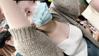 【透けブラ】 薄手のタンクトップからの透け透けブラ 。たわわな巨乳最高です。 voyeur jp