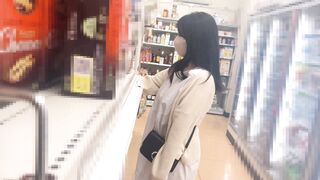 超爆乳♡陰唇飛び出しハプ ！玉パンティからはみ出る陰唇で紐パンツ挟み込み！【素人美巨乳】 voyeur jp