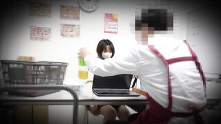 生意気J● お仕置きチカン 。スーパーのバックヤードにて①-01-【隠しカメラ編（前編）】 jav jvip