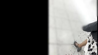 【地下鉄のエスカレーター20】 とうとうバレました voyeur jp