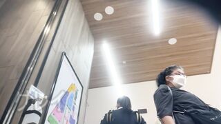 ◎ローアングル＃105 ショップでパンチラ撮影JK２名 voyeur jp