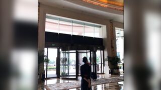 流〇シリーズ！台湾の現・役CAが機内や空港ホテルで制服のまま野外露出からオナニーまで！（特典は流失ハメ撮りです！） jav jvip (2)