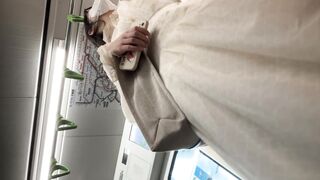 肉厚で素晴らしい Tバックお尻♡ voyeur jp