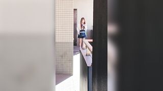 (4K60FPS) スレンダー美人JKの毎朝エレベーター盗撮＆くちゅくちゅ本気のオナニーシーン（期間限定特典） voyeur jp