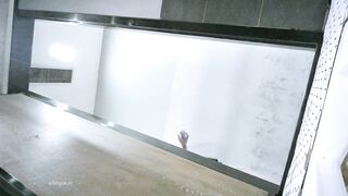 12月にバーの女性用トイレから新たに流出した写真、高画質の舞台裏ショットを個別販売❤️ 数人の一流のガールフレンドが一緒にトイレに行く様子 ipcam (5)