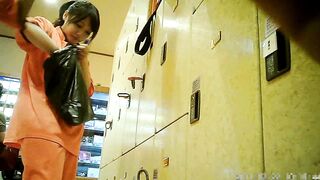 【マルッと追い撮り！女撮師 スーパー銭湯】Vol.16 追い撮り！ツルルンおっぱい最高嬢！まだまだお母さんもイケる！ 【マルッと追い撮り！女撮師  voyeur jp (4)