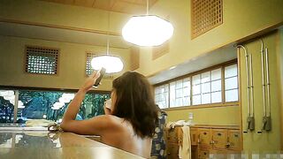 【マルッと追い撮り！女撮師 スーパー銭湯】女撮師スーパー銭湯 オムニバスVol.17 【マルッと追い撮り！女撮師 スーパー銭湯】Vol.30 洗い場 voyeur jp (1)