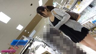 グラマー美女の生尻モロ見え Tバックパンチラ盗撮No,2 voyeur jp